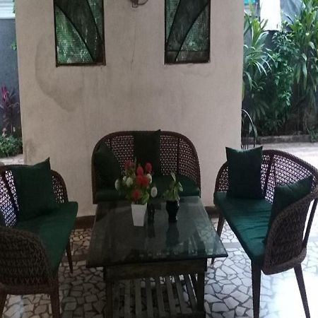 פונה Hotel White House מראה חיצוני תמונה