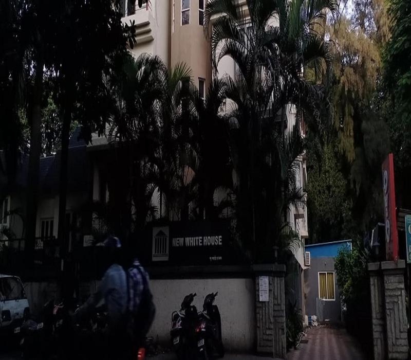 פונה Hotel White House מראה חיצוני תמונה