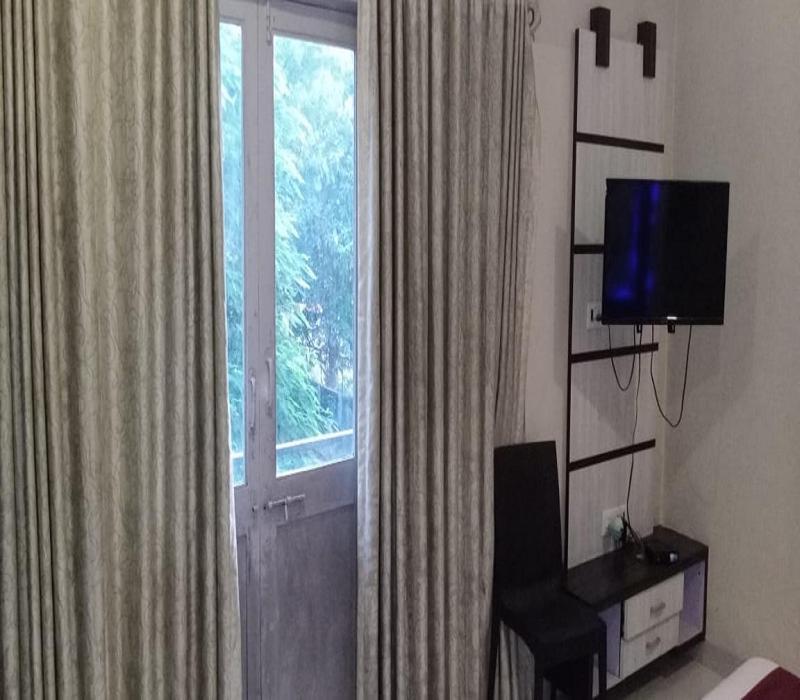 פונה Hotel White House מראה חיצוני תמונה