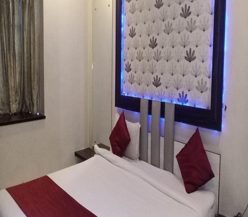 פונה Hotel White House מראה חיצוני תמונה