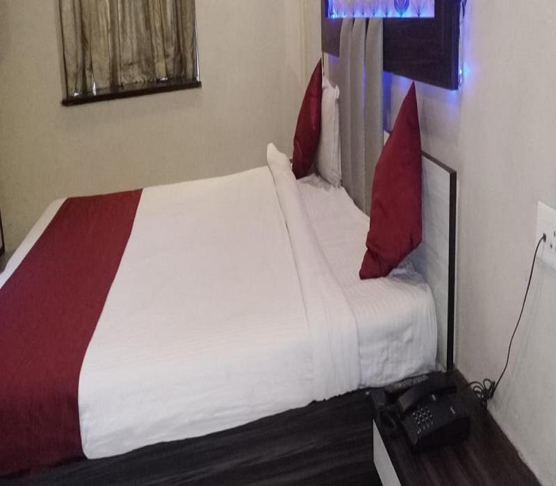 פונה Hotel White House מראה חיצוני תמונה