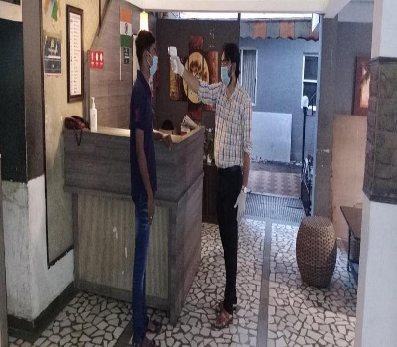 פונה Hotel White House מראה חיצוני תמונה